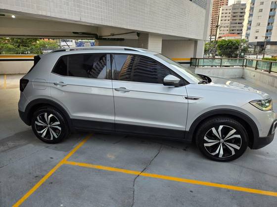 VOLKSWAGEN T-CROSS 1.4 250 TSI TOTAL FLEX HIGHLINE AUTOMÁTICO VOLKSWAGEN T-CROSS 1.4 250 TSI TOTAL FLEX HIGHLINE AUTOMÁTICO